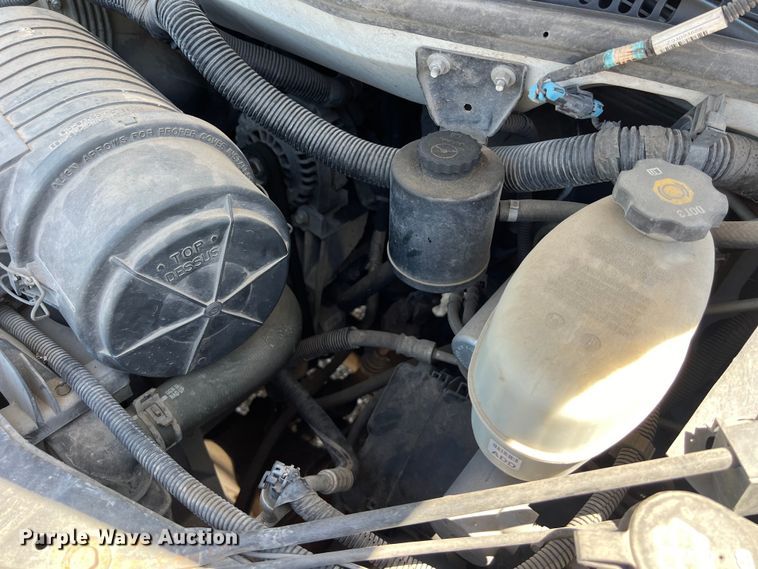 image for item LU9895 2008 Chevrolet Express 1500 van