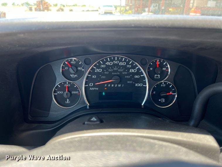 image for item LU9896 2010 Chevrolet  Express 3500 van