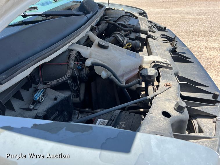 image for item LU9896 2010 Chevrolet  Express 3500 van