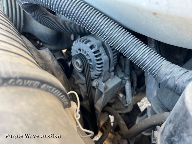 image for item LU9896 2010 Chevrolet  Express 3500 van