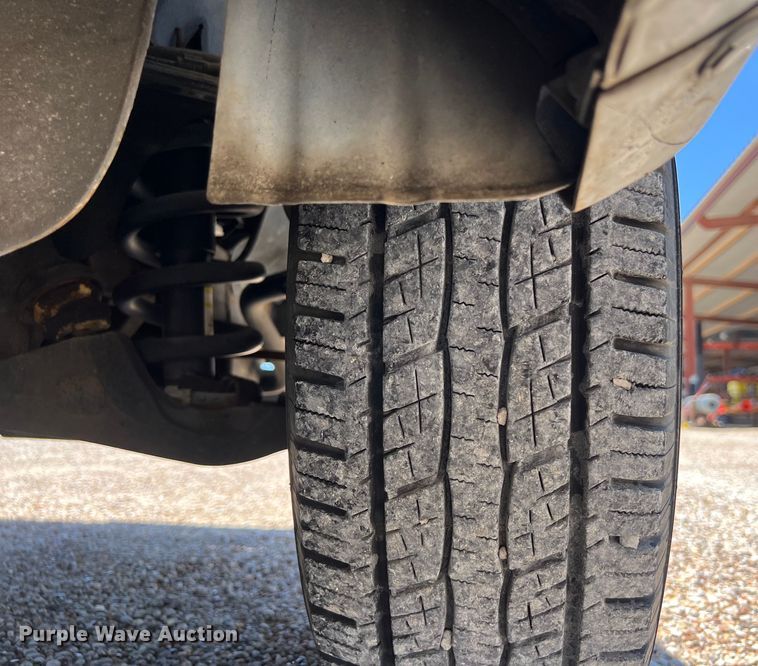 image for item LU9896 2010 Chevrolet  Express 3500 van