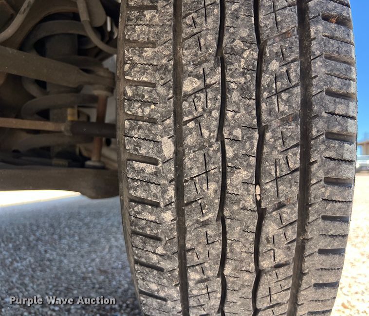 image for item LU9896 2010 Chevrolet  Express 3500 van