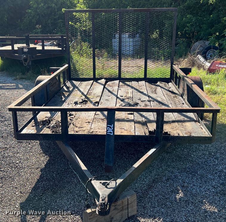 image for item LU9899 2010 C&M utility trailer