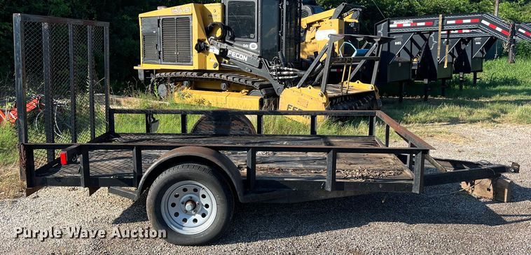 image for item LU9899 2010 C&M utility trailer
