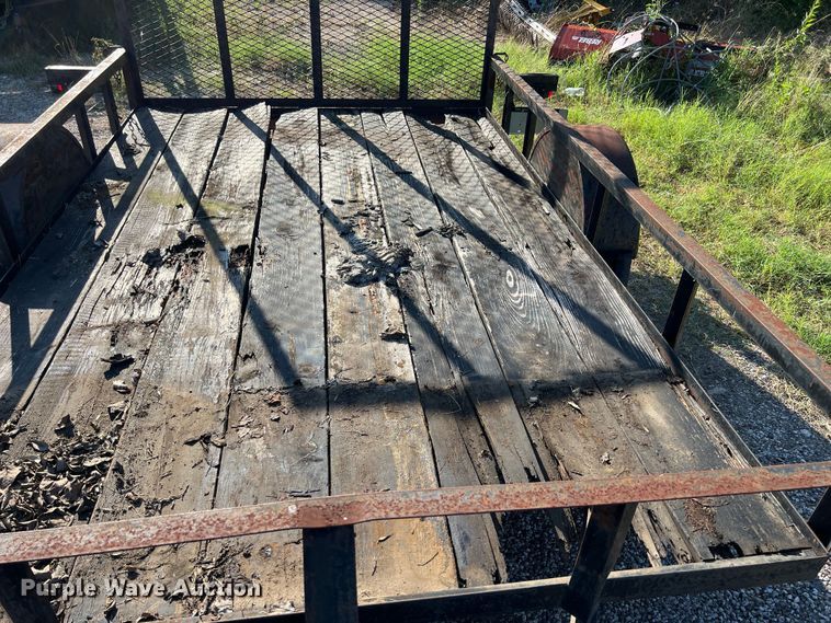 image for item LU9899 2010 C&M utility trailer