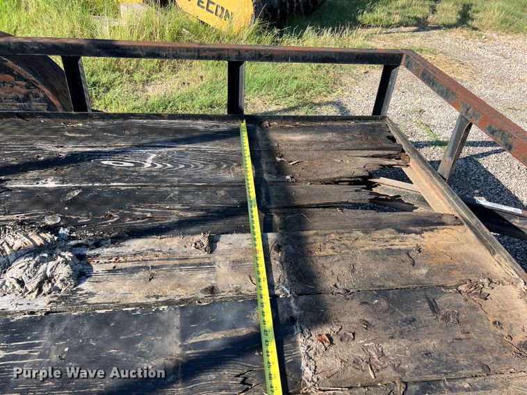 image for item LU9899 2010 C&M utility trailer