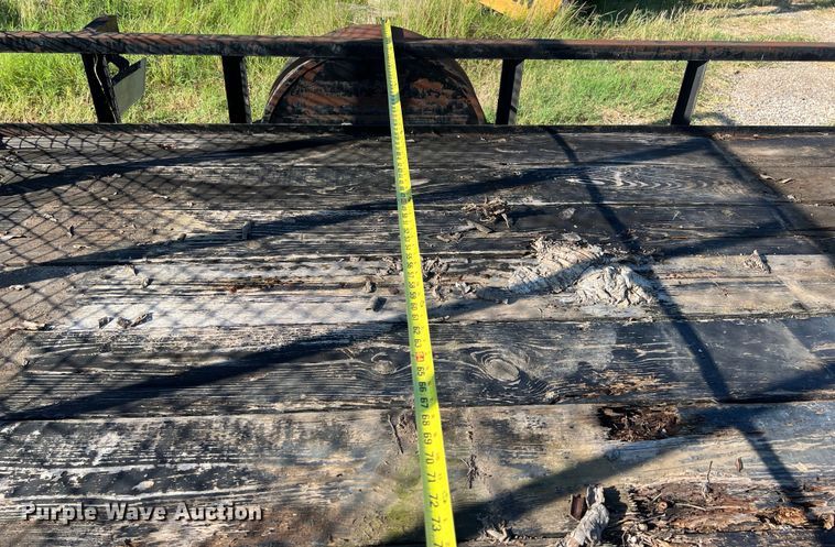 image for item LU9899 2010 C&M utility trailer