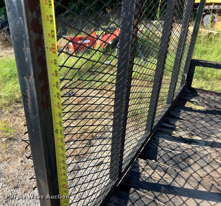 image for item LU9899 2010 C&M utility trailer