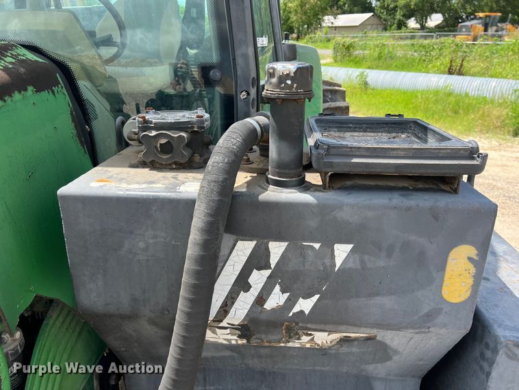 image for item LU9952 2003 John Deere  6420 tractor