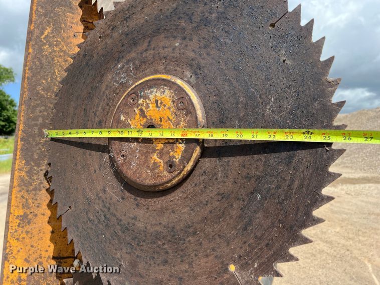 image for item LU9952 2003 John Deere  6420 tractor