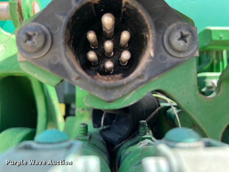 image for item LU9952 2003 John Deere  6420 tractor