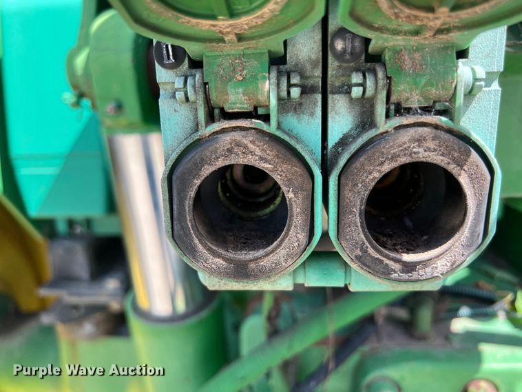 image for item LU9952 2003 John Deere  6420 tractor