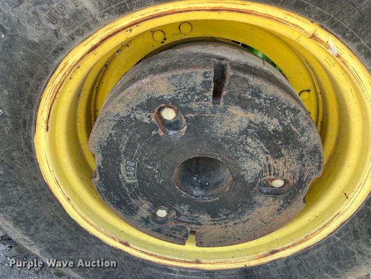 image for item LU9952 2003 John Deere  6420 tractor