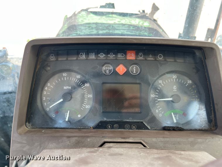 image for item LU9952 2003 John Deere  6420 tractor