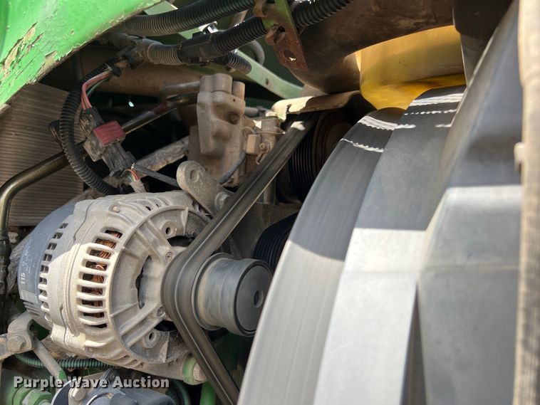 image for item LU9952 2003 John Deere  6420 tractor