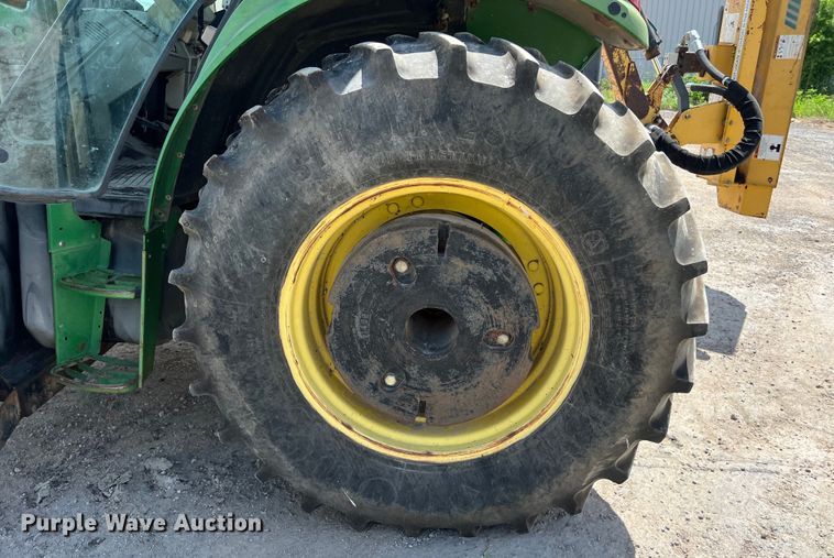 image for item LU9952 2003 John Deere  6420 tractor