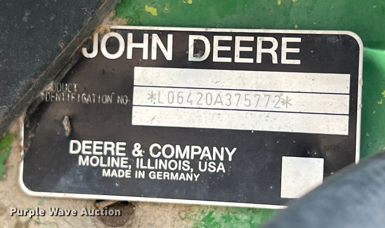 image for item LU9952 2003 John Deere  6420 tractor