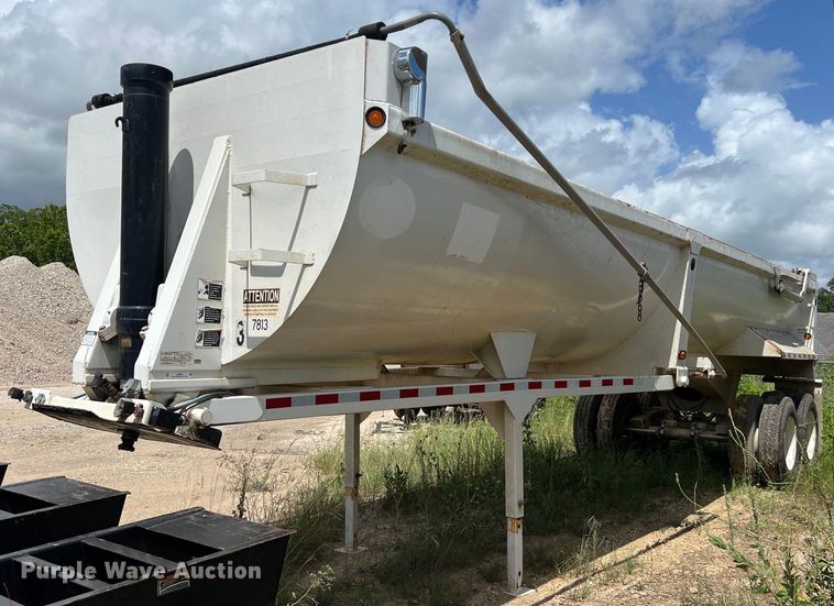image for item LU9953 2013 CTS HRD 32 end dump trailer