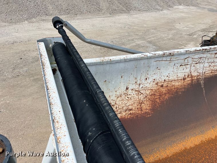 image for item LU9953 2013 CTS HRD 32 end dump trailer