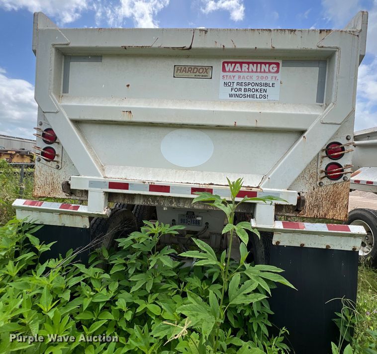 image for item LU9954 2013 CTS HRD 32 end dump trailer