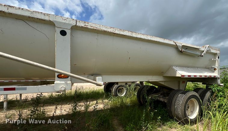 image for item LU9954 2013 CTS HRD 32 end dump trailer