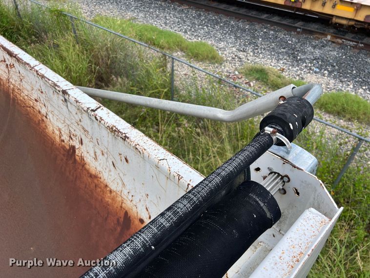 image for item LU9954 2013 CTS HRD 32 end dump trailer