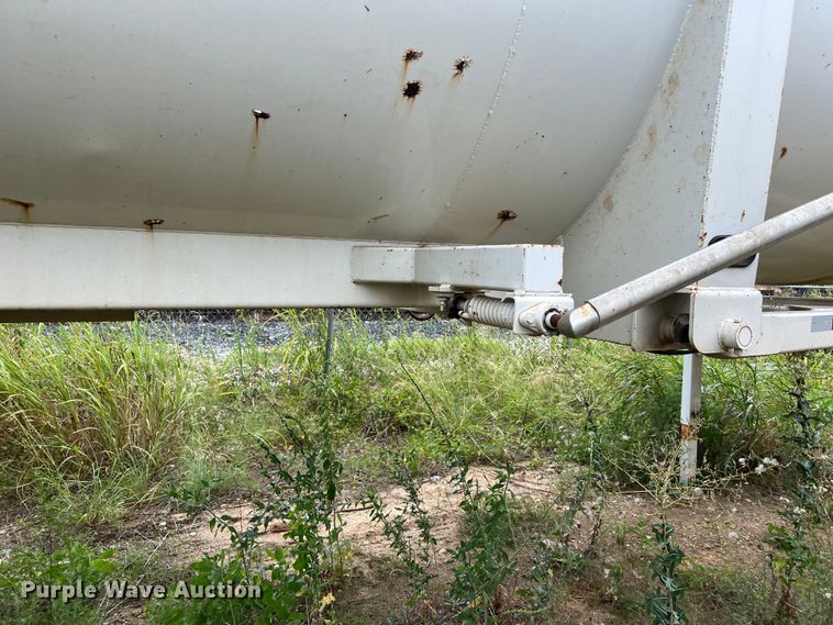 image for item LU9954 2013 CTS HRD 32 end dump trailer