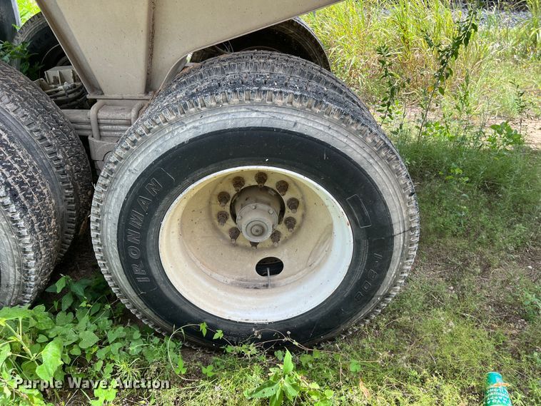 image for item LU9954 2013 CTS HRD 32 end dump trailer