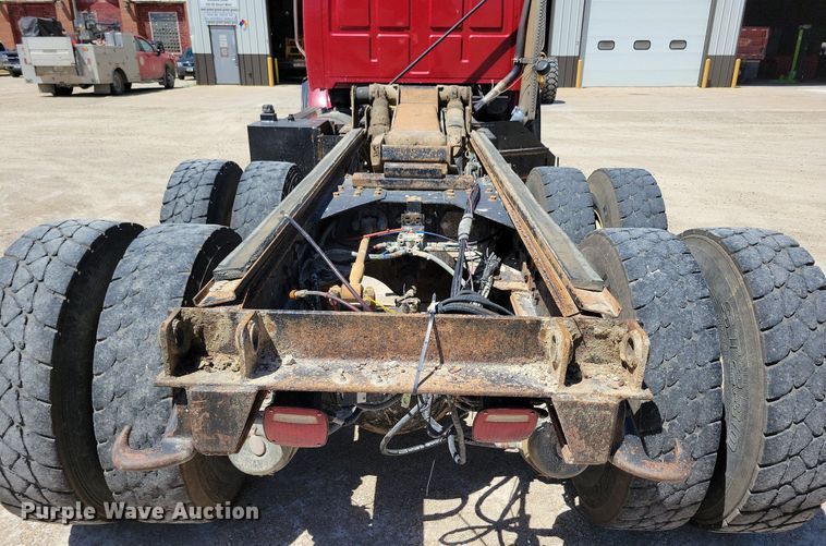 image for item MO9200 2003 Sterling LT9500 dump truck