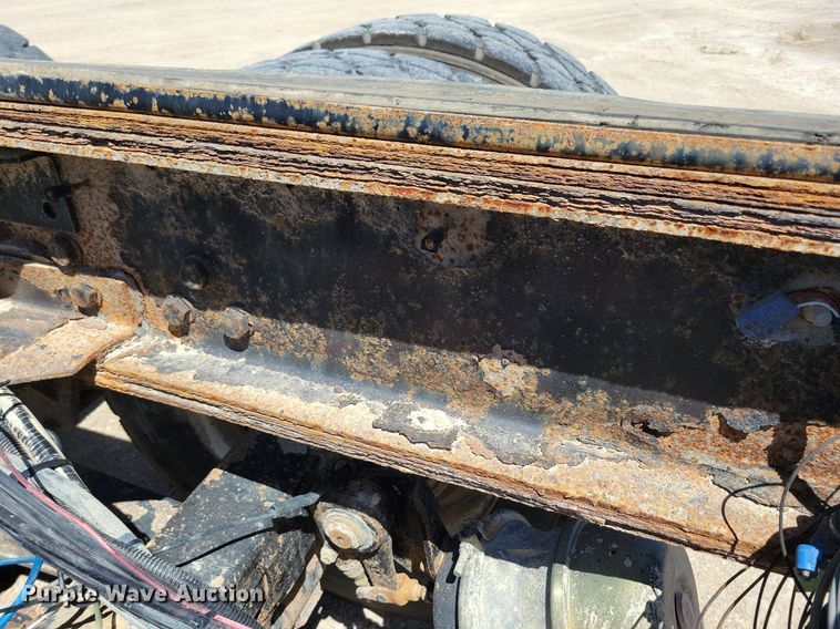 image for item MO9200 2003 Sterling LT9500 dump truck