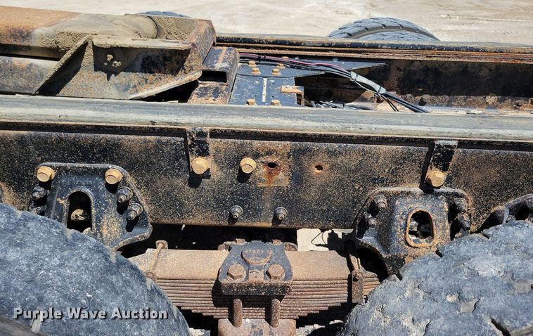 image for item MO9200 2003 Sterling LT9500 dump truck