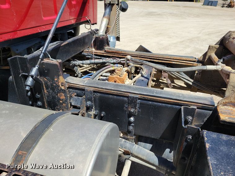 image for item MO9200 2003 Sterling LT9500 dump truck