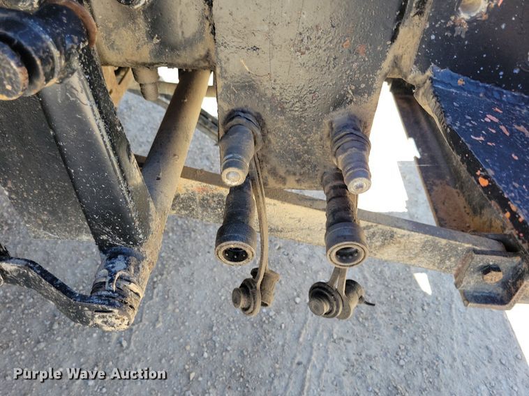 image for item MO9200 2003 Sterling LT9500 dump truck