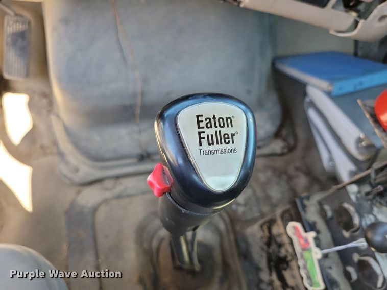 image for item MO9200 2003 Sterling LT9500 dump truck