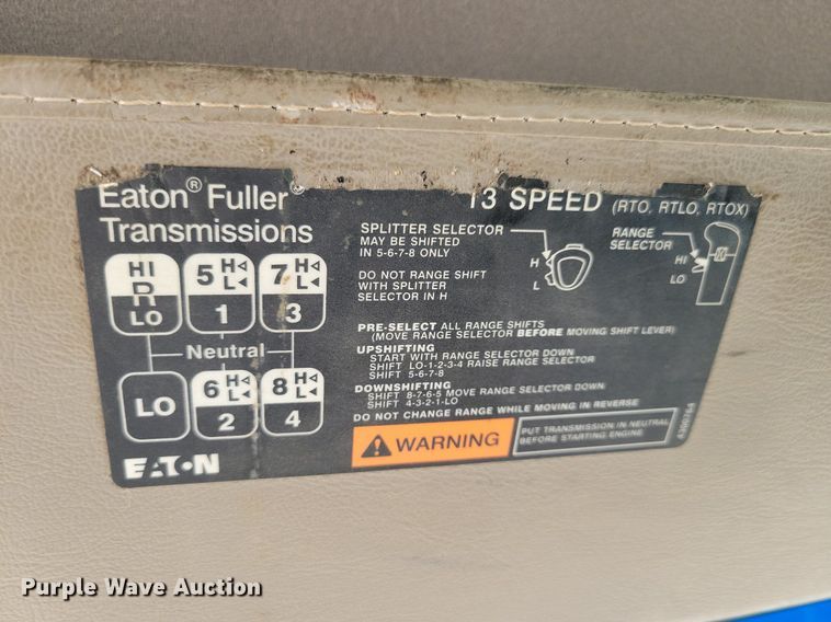 image for item MO9200 2003 Sterling LT9500 dump truck