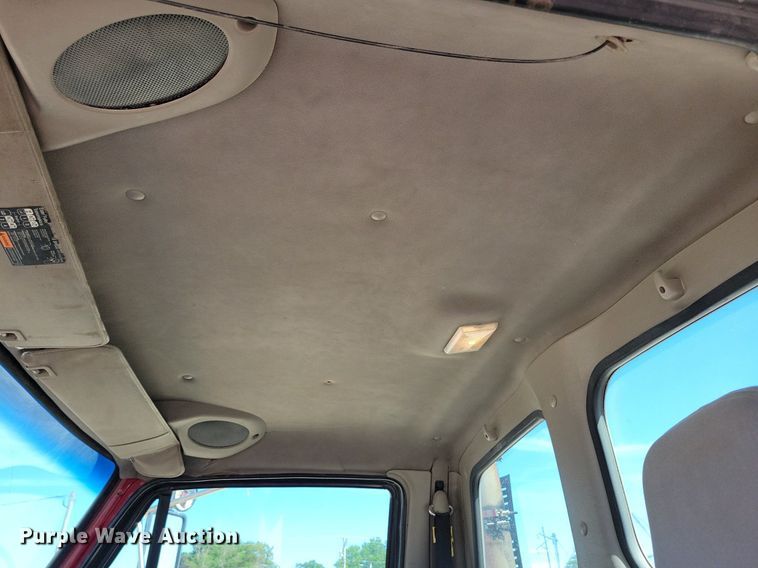 image for item MO9200 2003 Sterling LT9500 dump truck