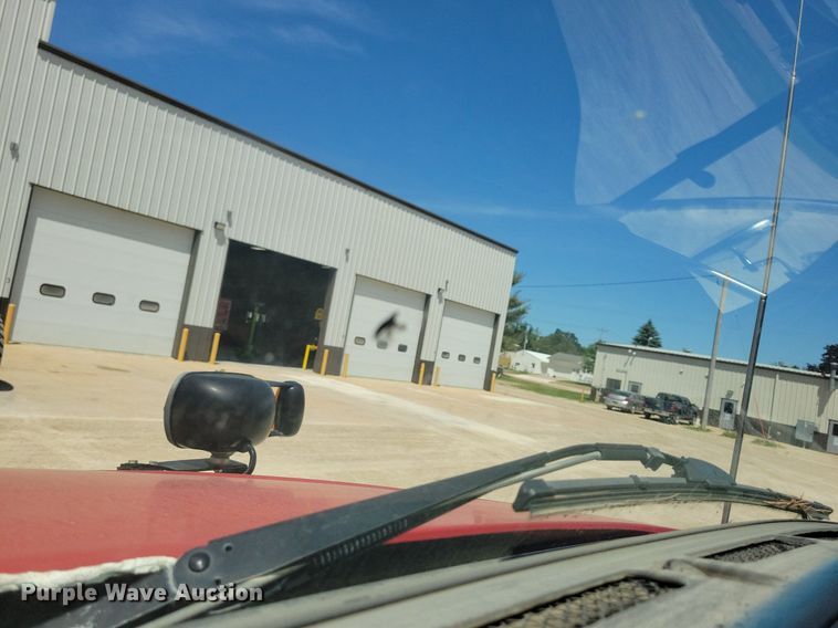 image for item MO9200 2003 Sterling LT9500 dump truck