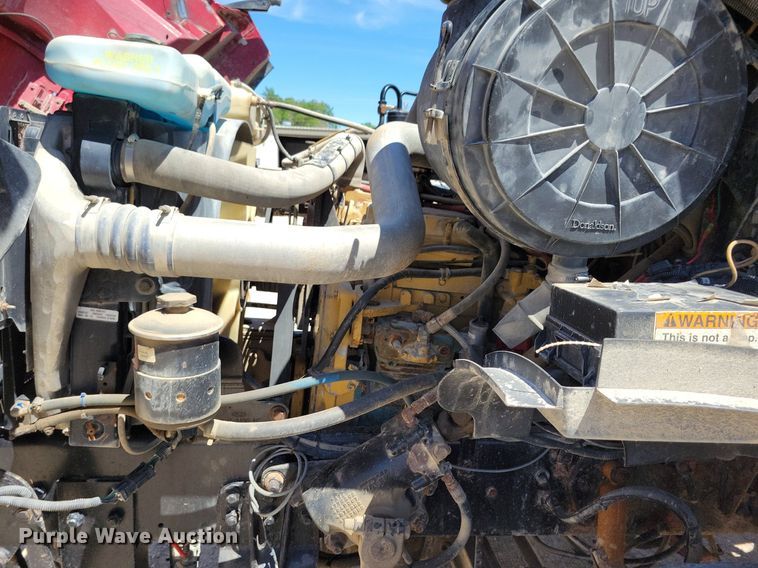 image for item MO9200 2003 Sterling LT9500 dump truck