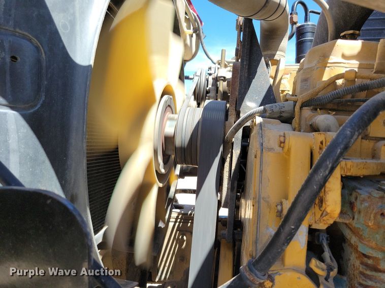 image for item MO9200 2003 Sterling LT9500 dump truck