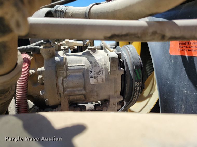 image for item MO9200 2003 Sterling LT9500 dump truck