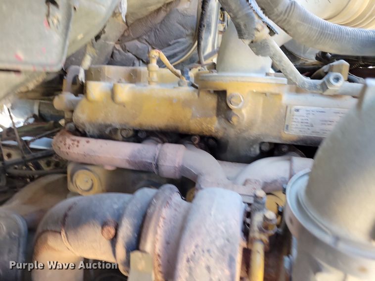 image for item MO9200 2003 Sterling LT9500 dump truck