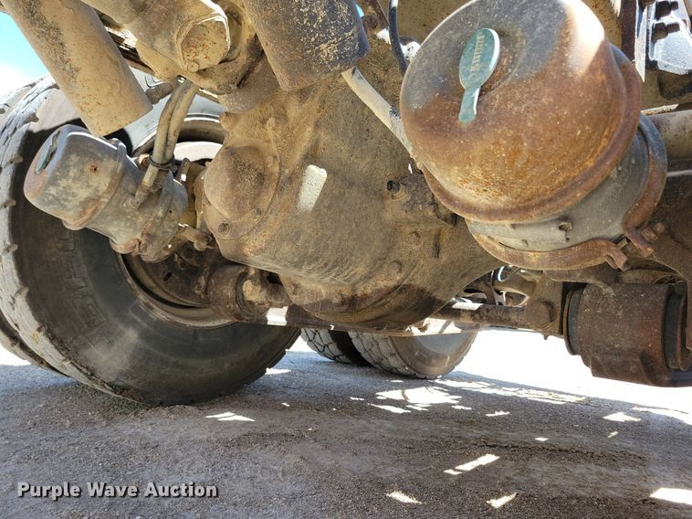 image for item MO9200 2003 Sterling LT9500 dump truck
