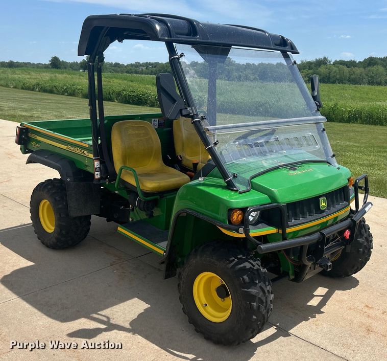 image for item MO9237 2006 John Deere  Gator HPX utility vehicle