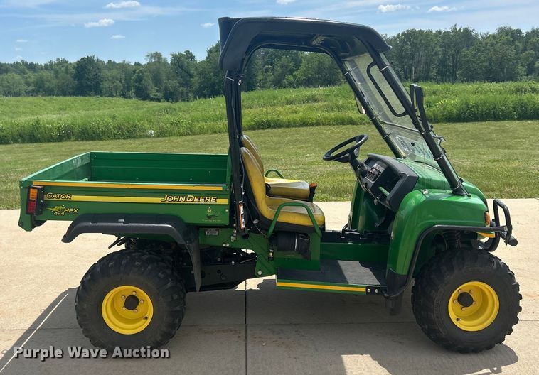 image for item MO9237 2006 John Deere  Gator HPX utility vehicle