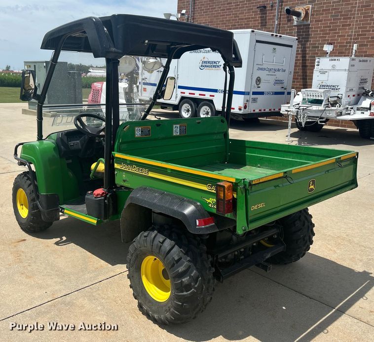 image for item MO9237 2006 John Deere  Gator HPX utility vehicle