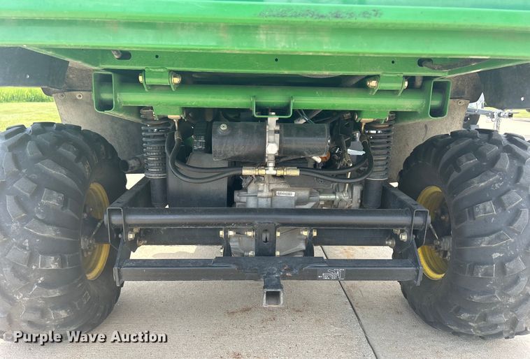 image for item MO9237 2006 John Deere  Gator HPX utility vehicle