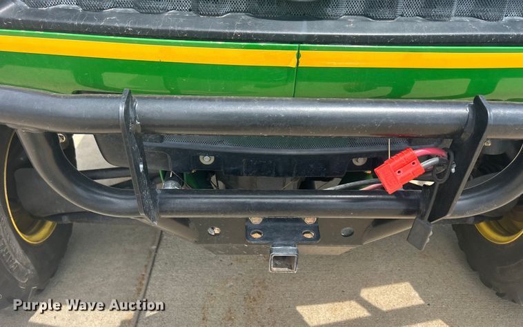 image for item MO9237 2006 John Deere  Gator HPX utility vehicle