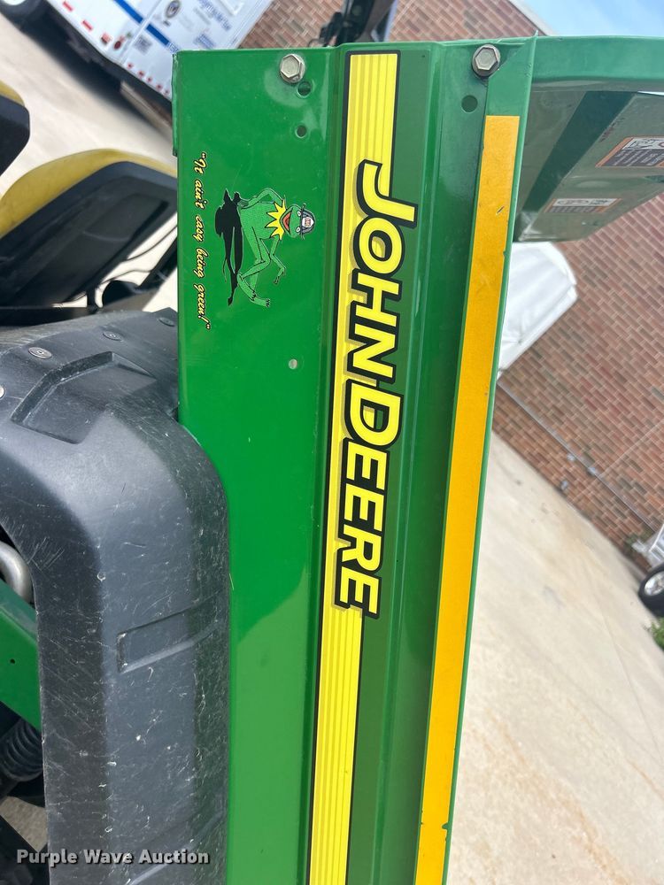 image for item MO9237 2006 John Deere  Gator HPX utility vehicle