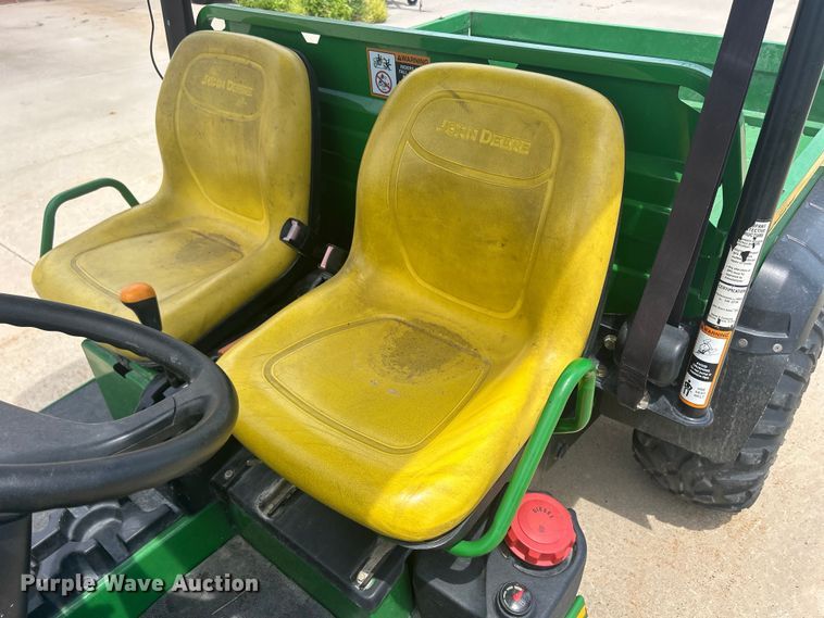 image for item MO9237 2006 John Deere  Gator HPX utility vehicle