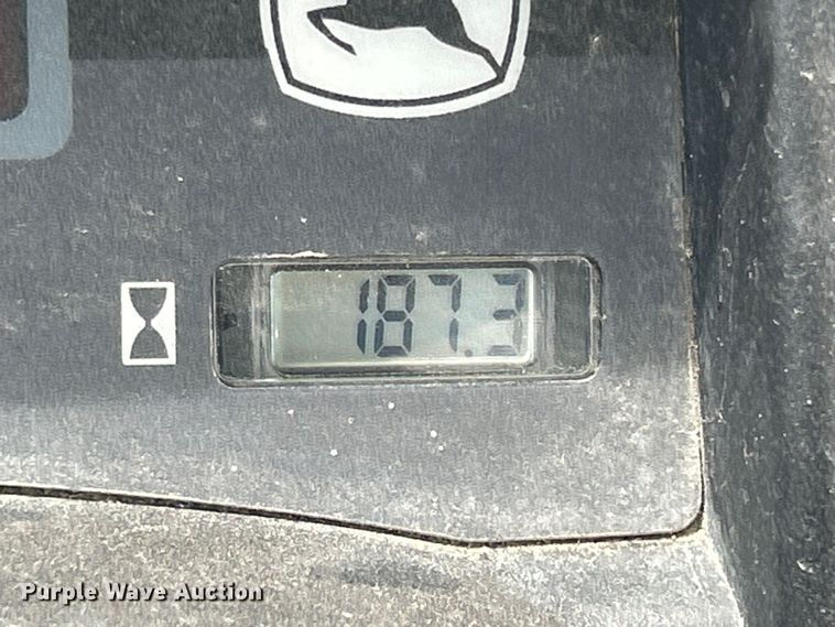 image for item MO9237 2006 John Deere  Gator HPX utility vehicle